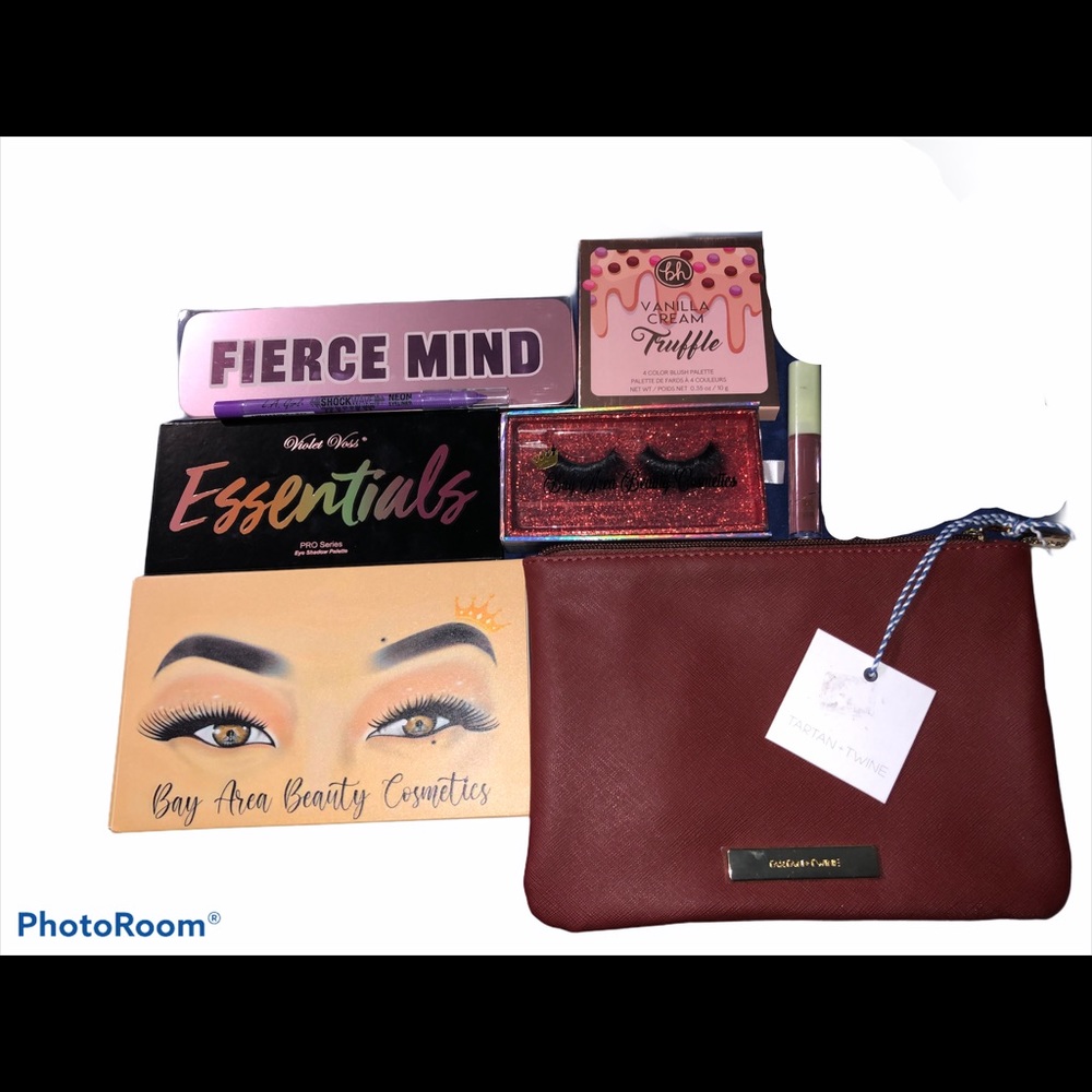 Makeup bundle